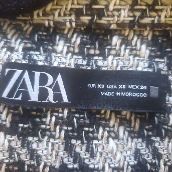 ZARA women's Size XS Plaid cropped button front patch pocket blazer - Picture 2 of 7